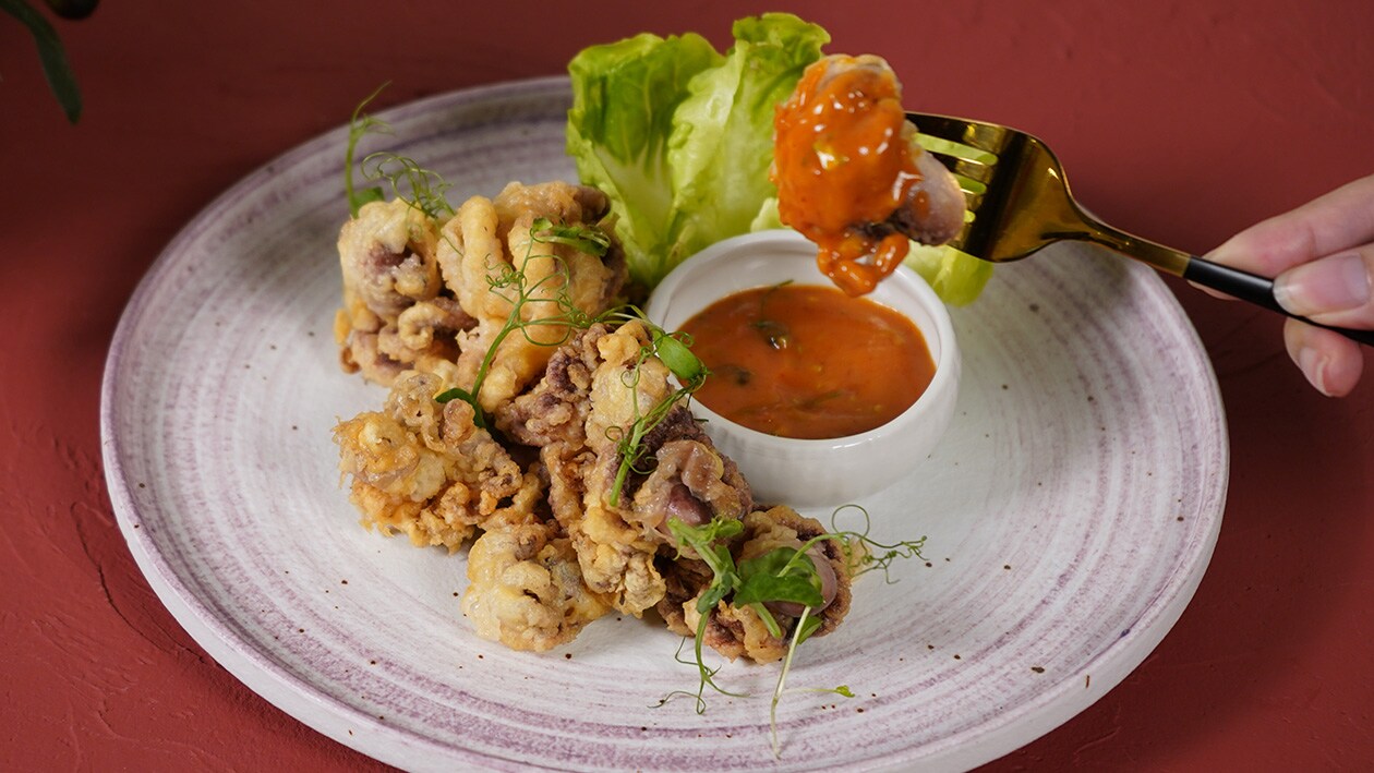 Crispy Baby Calamari with Fermented Smoked Chilli Sauce – - Recipe Crispy Baby Calamari with Fermented Smoked Chilli Sauce – - Recipe