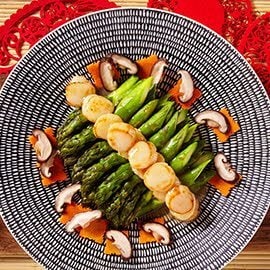 Sautéed Asparagus with Fresh Scallops