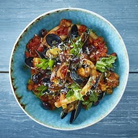 Pasta with Mussel, Tomato and Olives