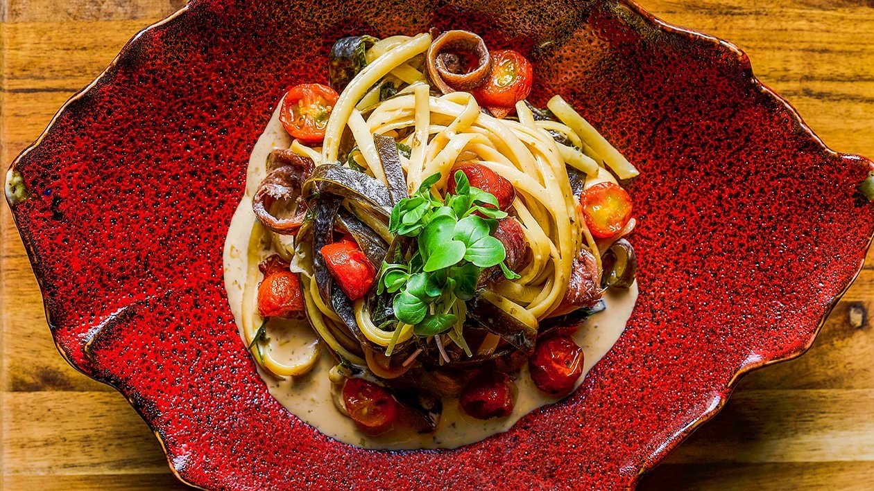 Sautéed Linguini with Kombu, Anchovies and Seaweed Cream Sauce – - Recipe