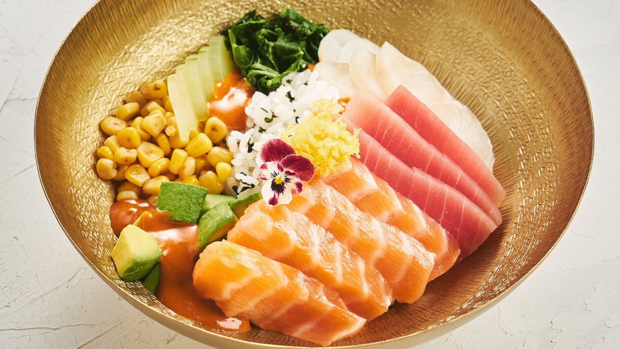 Charred Tomato Salmon Poke Bowl – - Recipe Charred Tomato Salmon Poke Bowl – - Recipe