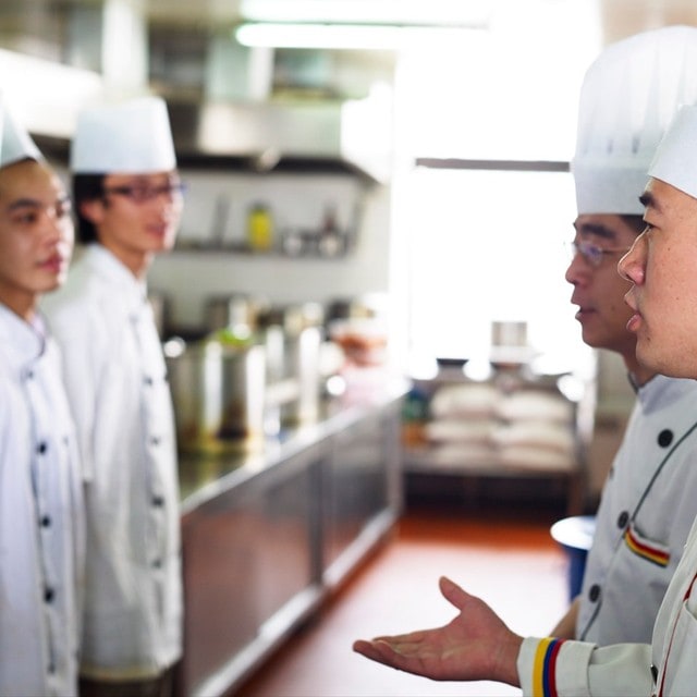 How to Handle Food Safety Complaints in Your Restaurant