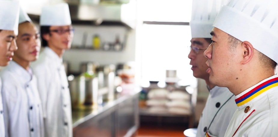 How to Handle Food Safety Complaints in Your Restaurant